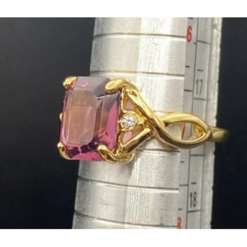 Emerald Cut Amethyst Ring CZ Accent 14k Yellow Gold Plated Size 7 Wt 3 Grams - Picture 6 of 13